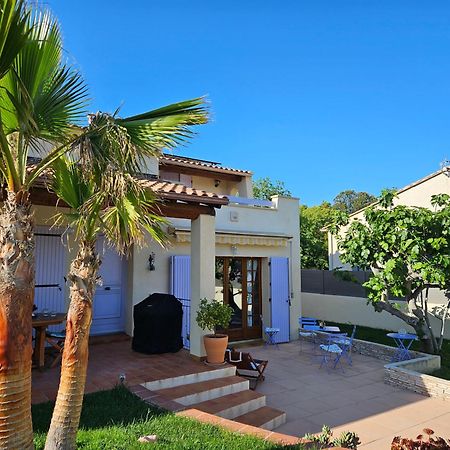 Au Pied Du Massif Des Costes Villa Pelissanne ภายนอก รูปภาพ