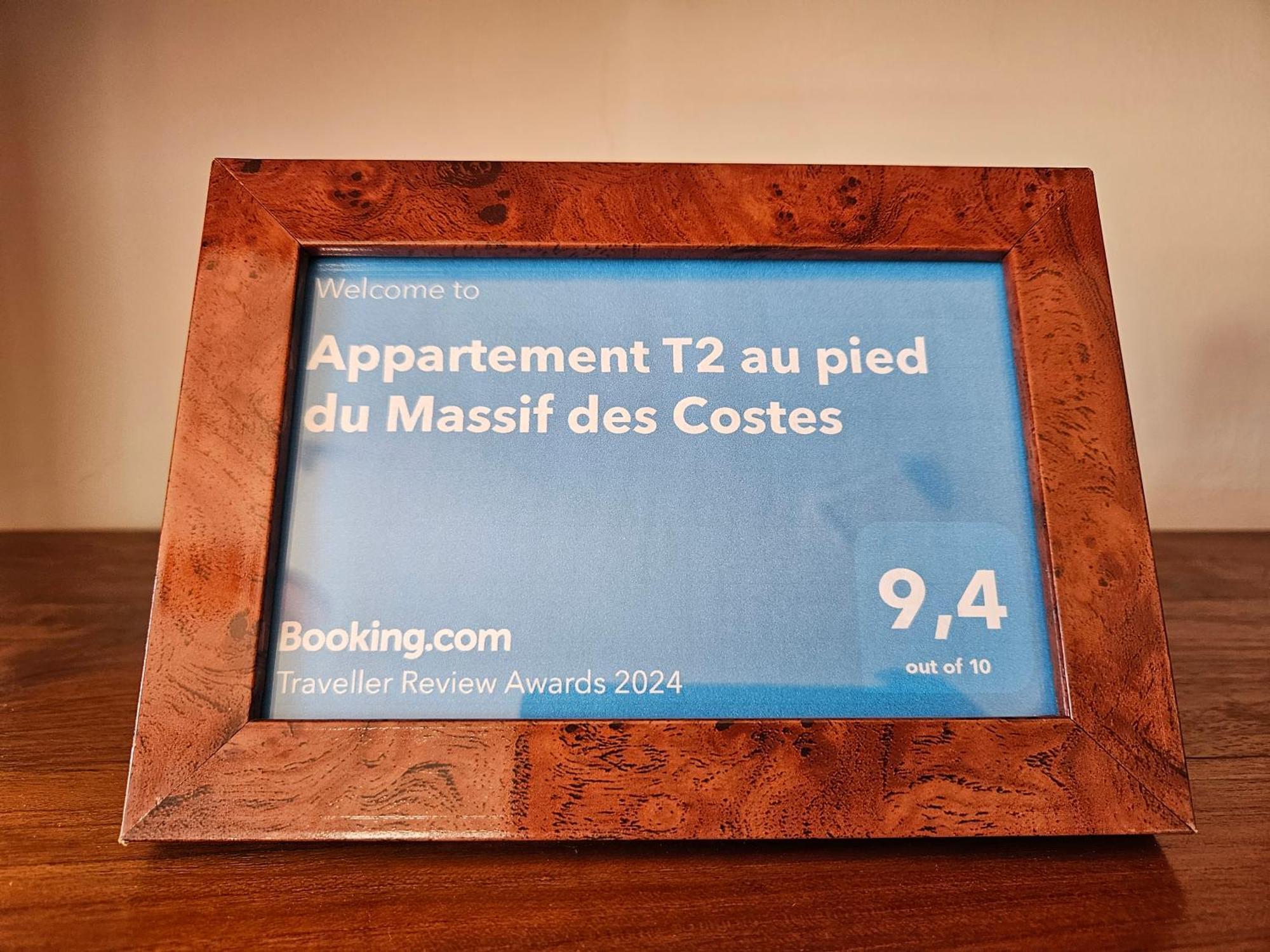 Au Pied Du Massif Des Costes Villa Pelissanne ภายนอก รูปภาพ