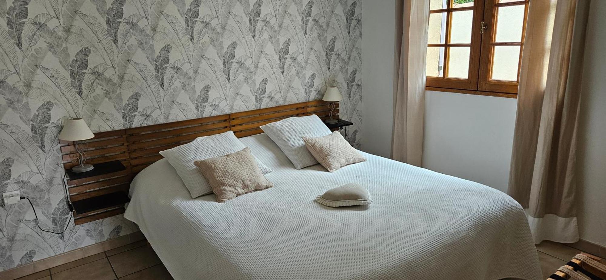 Au Pied Du Massif Des Costes Villa Pelissanne ภายนอก รูปภาพ